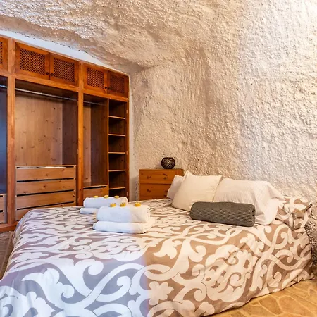 Arico Cave Experience Apartment